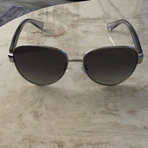 Never worn new coach sunglass